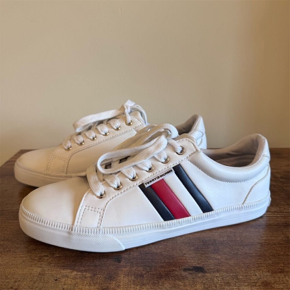 Tommy Hilfiger Women's White Lace-Up Sneakers Athletic Shoes 8.5M